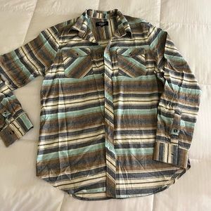 NWOT Men’s Eight long sleeve button down Medium